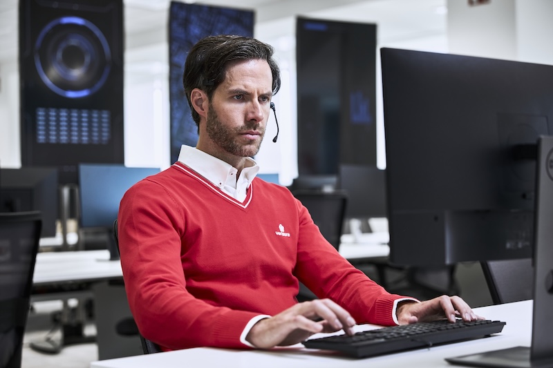 Leading innovation meets human response